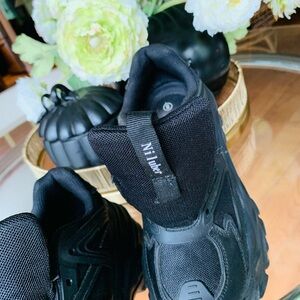 Black Sneakers platform